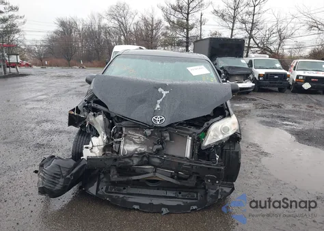 2015 Toyota Sienna Le 8 Passenger из США, поврежденный, VIN 5TDKK3DC9FS613054